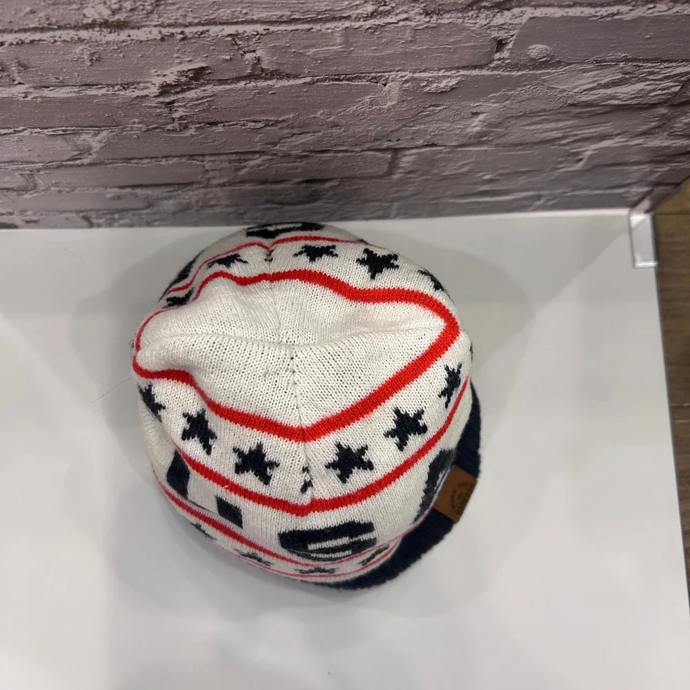 OshKosh B'gosh Beanie Hat Kids Size 4-7 White Navy USA Stars Patriotic Knit